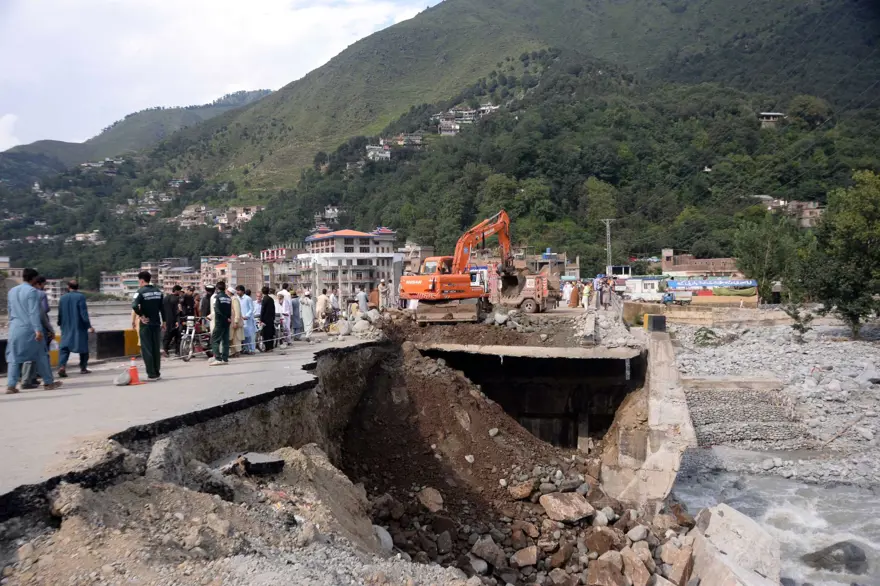 Pakistan'da muson yağmurları: Ölenlerin sayısı 1136’ya çıktı 9 Pakistan'da muson yağmurları: Ölenlerin sayısı 1136’ya çıktı 9