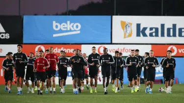 Beşiktaş, Wolverhampton maçına hazır (Yönetimden Ümraniye'ye çıkarma)