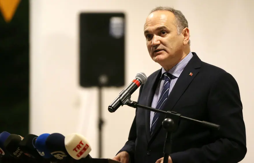 Kabinede revizyon (İşte yeni Bakanlar Kurulu) 12