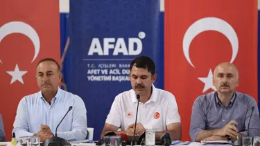 SON DAKİKA HABERİ: Bakan Çavuşoğlu: Antalya'daki yangınlar İbradı ilçesi hariç söndürüldü