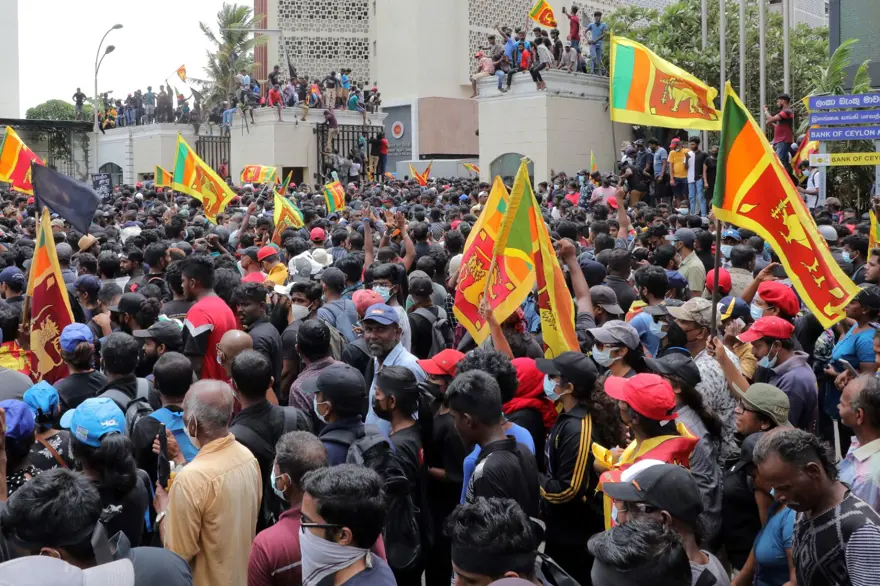 Sri Lanka'da son durum: Başbakan ve Devlet Başkanı'ndan istifa kararı 19 Sri Lanka'da son durum: Başbakan ve Devlet Başkanı'ndan istifa kararı 19