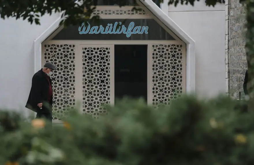 Türkiye'de ilk vaka görüldüğü gün kapılar kapandı! Darülaceze'de 'kapalı' 9 ay 19 Türkiye'de ilk vaka görüldüğü gün kapılar kapandı! Darülaceze'de 'kapalı' 9 ay 19