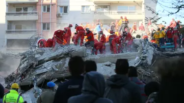 İzmir Seferihisar açıklarında 6,6 büyüklüğünde deprem: 114 can kaybı