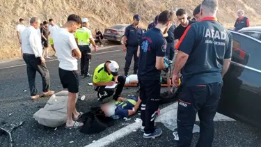 Elazığ’da otomobiller çapıştı: 1’i ağır, 6 yaralı
