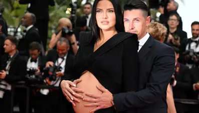 Adriana Lima üçüncü çocuğunu dünyaya getirdi
