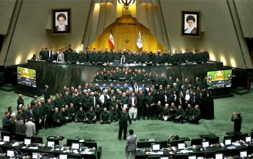 SİYASETTEKİ ETKİLERİ 4