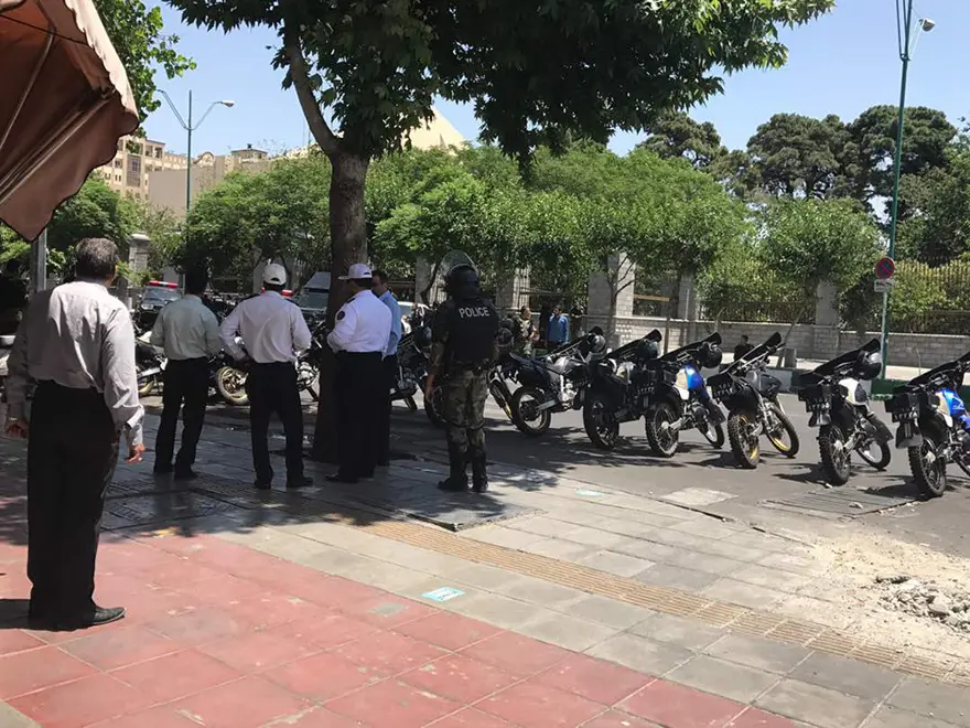 İran Meclisi ve Humeyni Türbesi'nde saldırı 11 İran Meclisi ve Humeyni Türbesi'nde saldırı 11