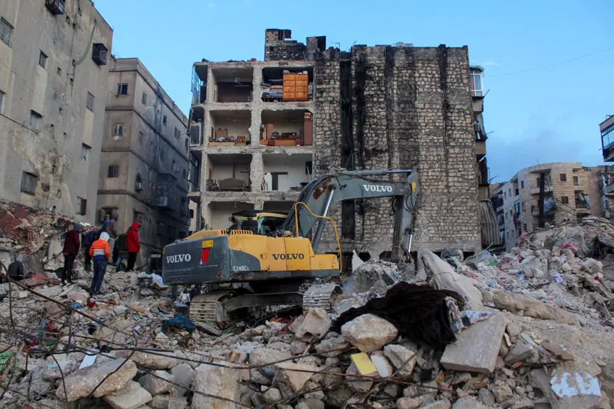 Kahramanmaraş depremlerinin vurduğu Suriye'de son durum: Bin 662 ölü, binlerce yaralı 4 Kahramanmaraş depremlerinin vurduğu Suriye'de son durum: Bin 662 ölü, binlerce yaralı 4