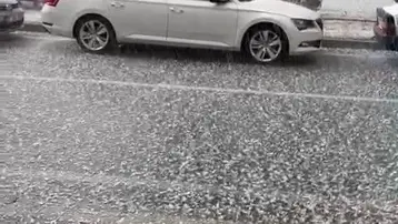 Meteoroloji uyarmıştı: Saniyeler içinde beyaza büründü