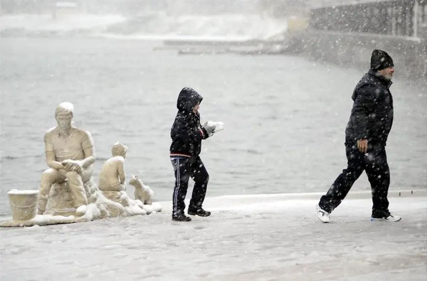 İstanbul'da kar yüzünü gösterdi 8