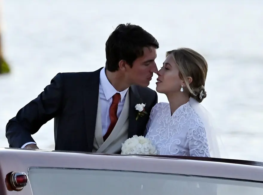 Dünyanın en zengin üçüncü kişisinin oğlu AlexandreArnault evlendi 13 Dünyanın en zengin üçüncü kişisinin oğlu AlexandreArnault evlendi 13