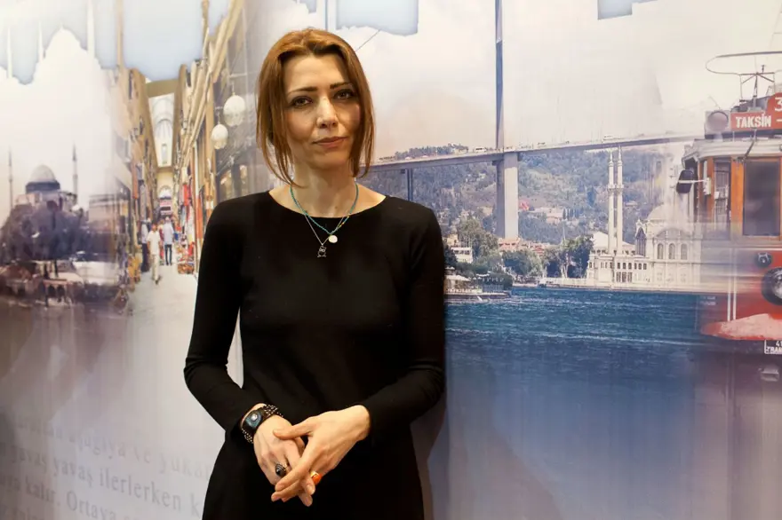 Elif Şafak On Dakika Otuz Sekiz Saniye ile The Booker Ödülü’nün kısa listesinde Elif Şafak On Dakika Otuz Sekiz Saniye ile The Booker Ödülü’nün kısa listesinde