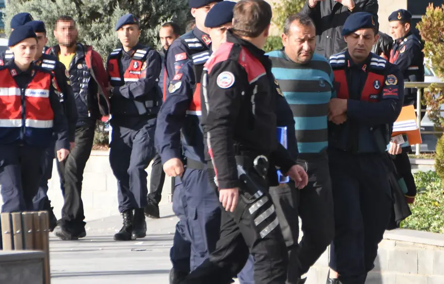 AĞIRLAŞTIRILMIŞ MÜEBBETE MAHKUM EDİLDİ 3