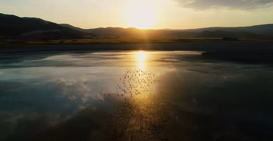 Burdur Valisi paylaştı! Türkiye'nin gizli cenneti 'Yarışlı Gölü' 12