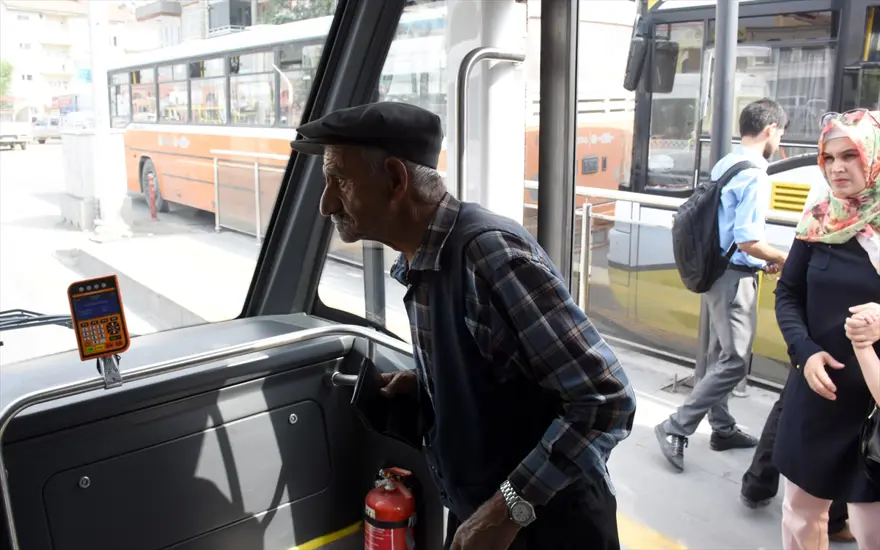 Malatya'da "pembe trambüs" uygulaması başladı 14