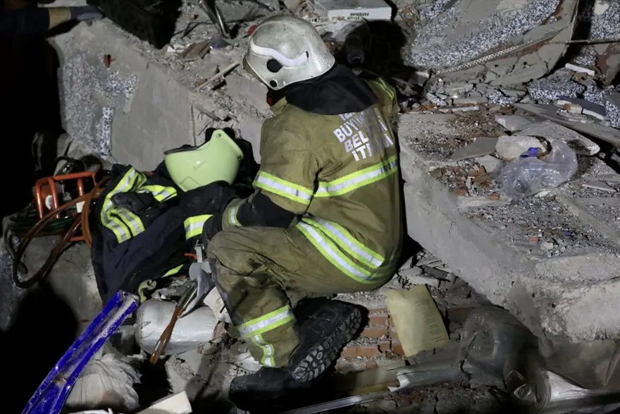 Ayda Gezgin 91. saatte kurtarıldı(Arama çalışmaları tamamlandı) 72