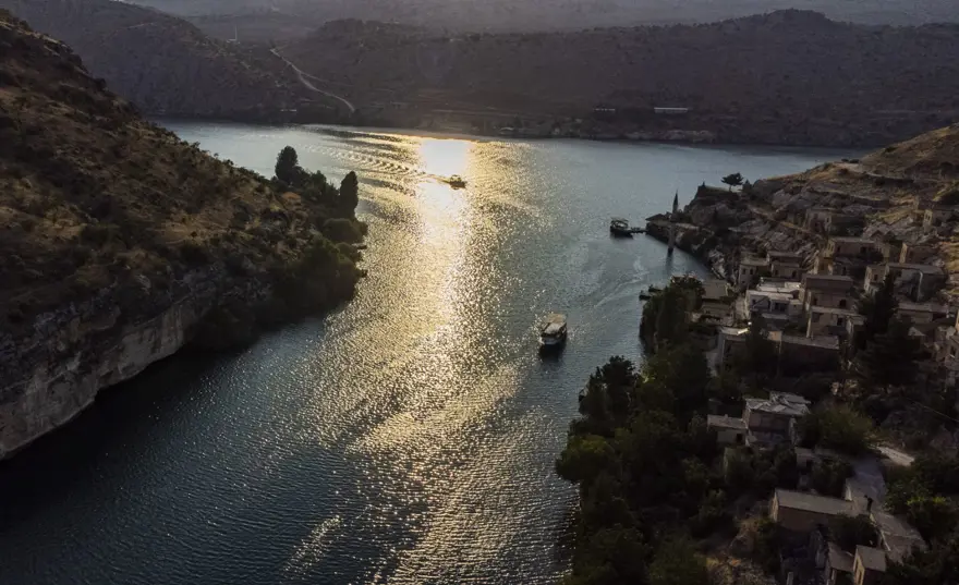 'Sakin şehir' Halfeti, yerli ve yabancı turistleri ağırlıyor 32