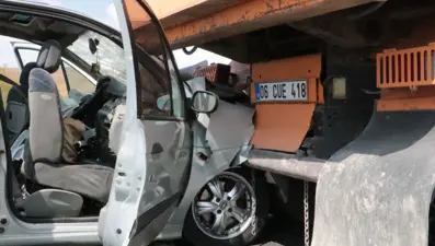 Üniversite yolunda feci kaza: 2’si ağır 5 yaralı