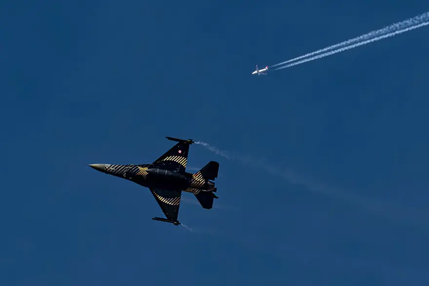 25 dakikalık büyük heyecan! SOLOTÜRK'ten Ankara'da prova uçuşu 1 25 dakikalık büyük heyecan! SOLOTÜRK'ten Ankara'da prova uçuşu 1