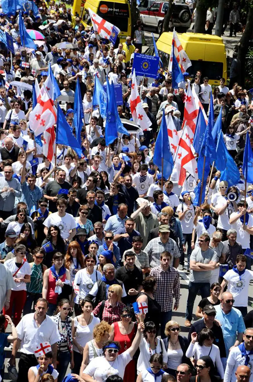 Milyarderin iktidar protestosu 3