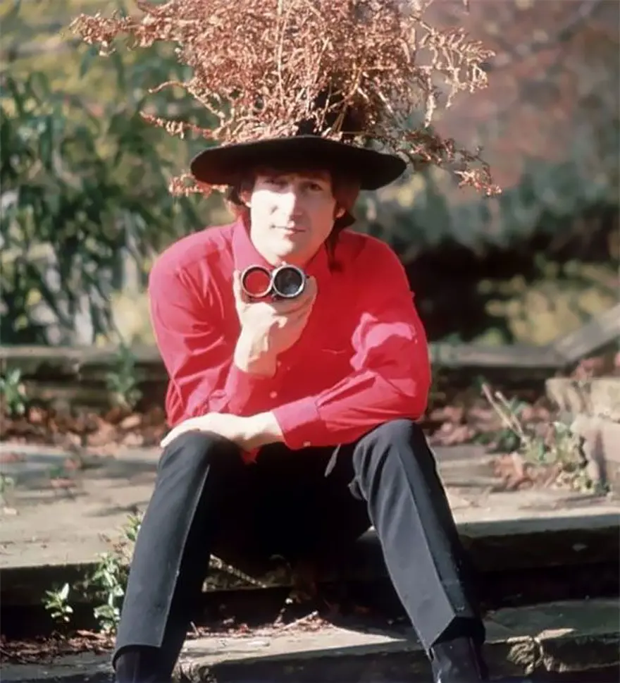 John Lennon'ın ilk evliliğinden fotoğrafları ortaya çıktı 8