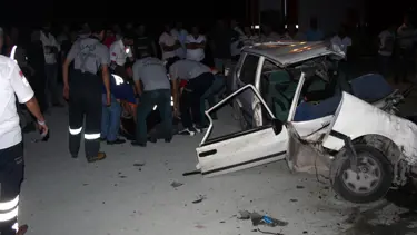 Otomobil, tankerle çarpıştı: 3 ölü, 5 yaralı