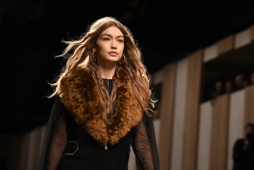 Arapça Vogue’un ilk kapak yıldızı Gigi Hadid oldu 2