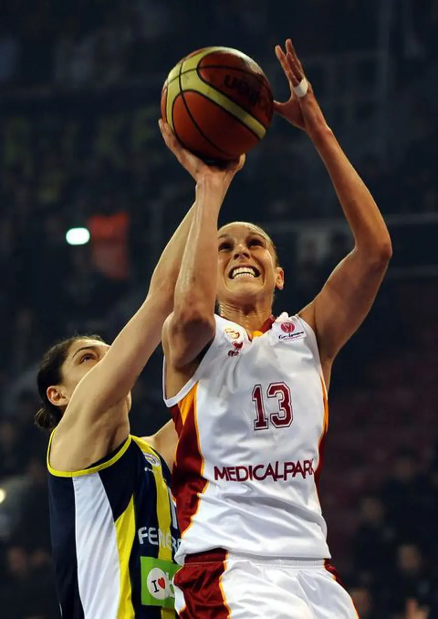 Fenerbahçe devam, Galatasaray MP tamam 6