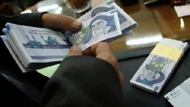 İran'da "astronomik maaş" tartışması