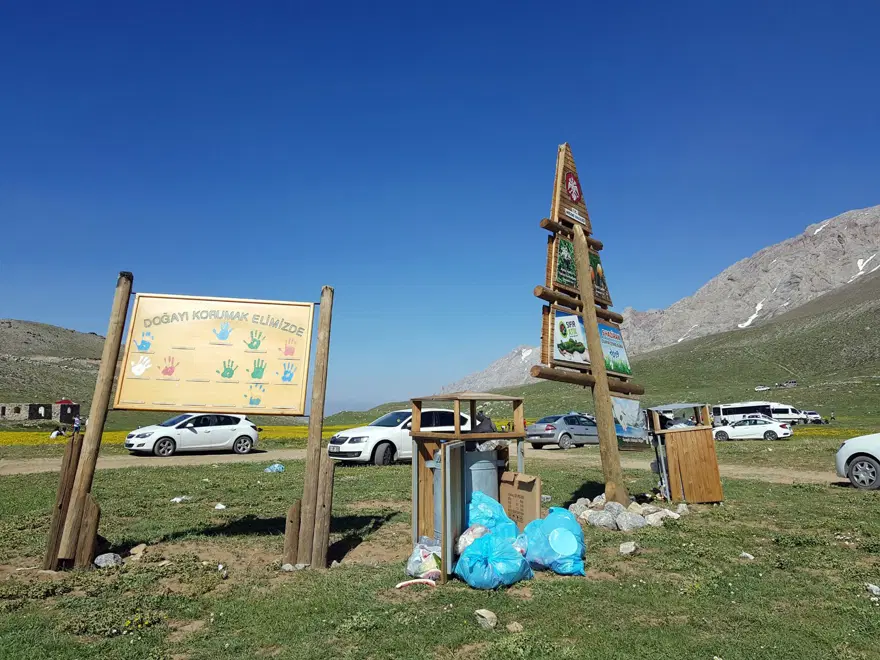 Niğde'de doğa harikası Meydan Yaylası çöplüğe döndü 5