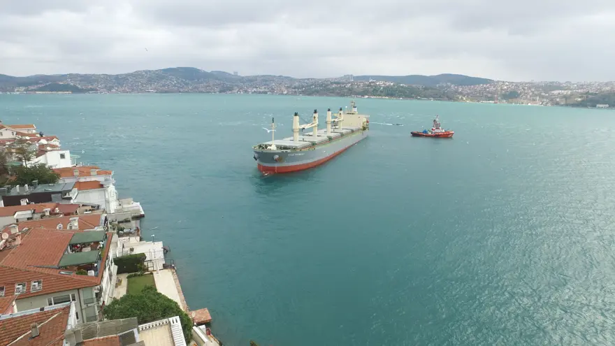 Karaya oturan gemi bugün de kurtarılamadı 6 Karaya oturan gemi bugün de kurtarılamadı 6