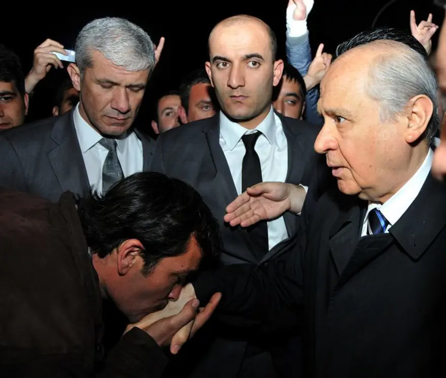 Bahçeli Antalya'da o sloganla karşılandı 1