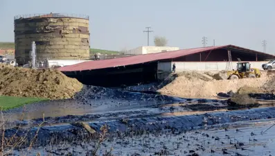 Edirne'de fuel oil kazanı patladı: Tonlarca yakıt çevreye yayıldı