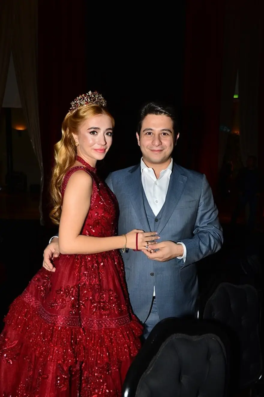 Ali Ağaoğlu'nun kızı Sena evleniyor (Kına gecesi) 6