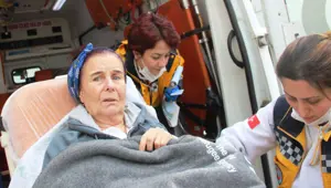 Fatma Girik: Güzel mi görünüyorum, aşık mı oldunuz bana (Kontrol amaçlı hastanede)