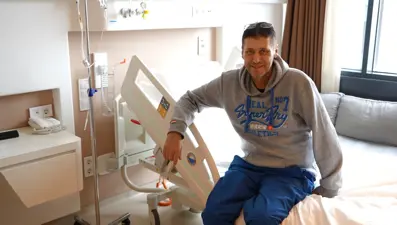 'Halsizim' diye gittiği hastanede 12 santimetrelik dev kitleyle karşılaştı: Neredeyse böbreğinden oluyordu