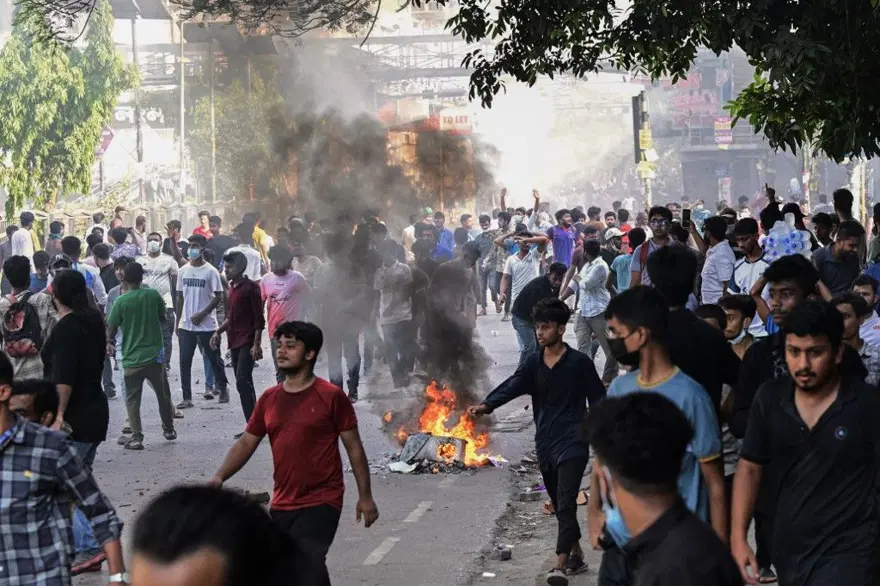 Bangladeş'te öğrenci protestoları: 36 kişi öldü 4