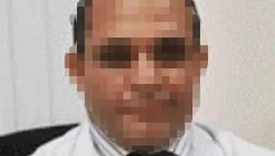 Annesiyle mesajlaşan doktoru dövdü