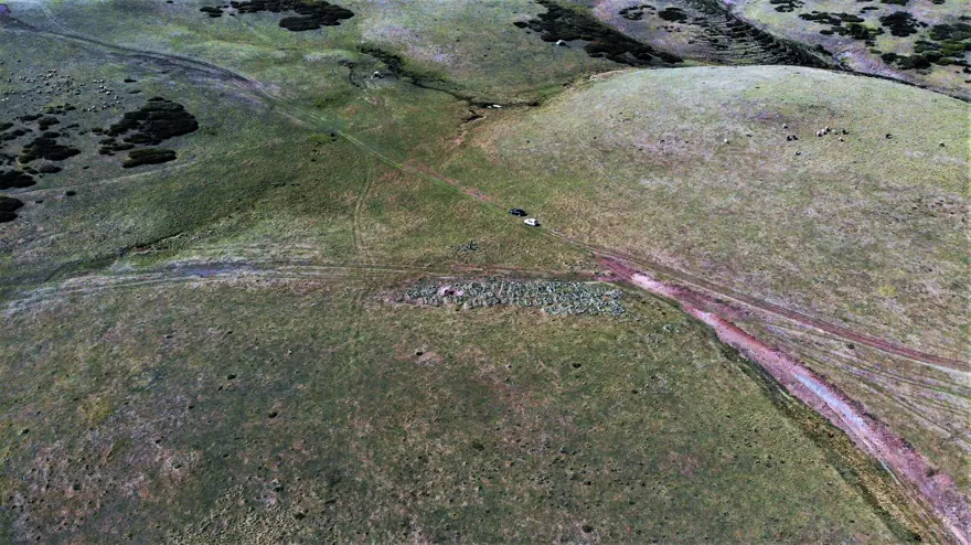 6 asırlık mezarlar defineciler tarafından talan edildi 4 6 asırlık mezarlar defineciler tarafından talan edildi 4