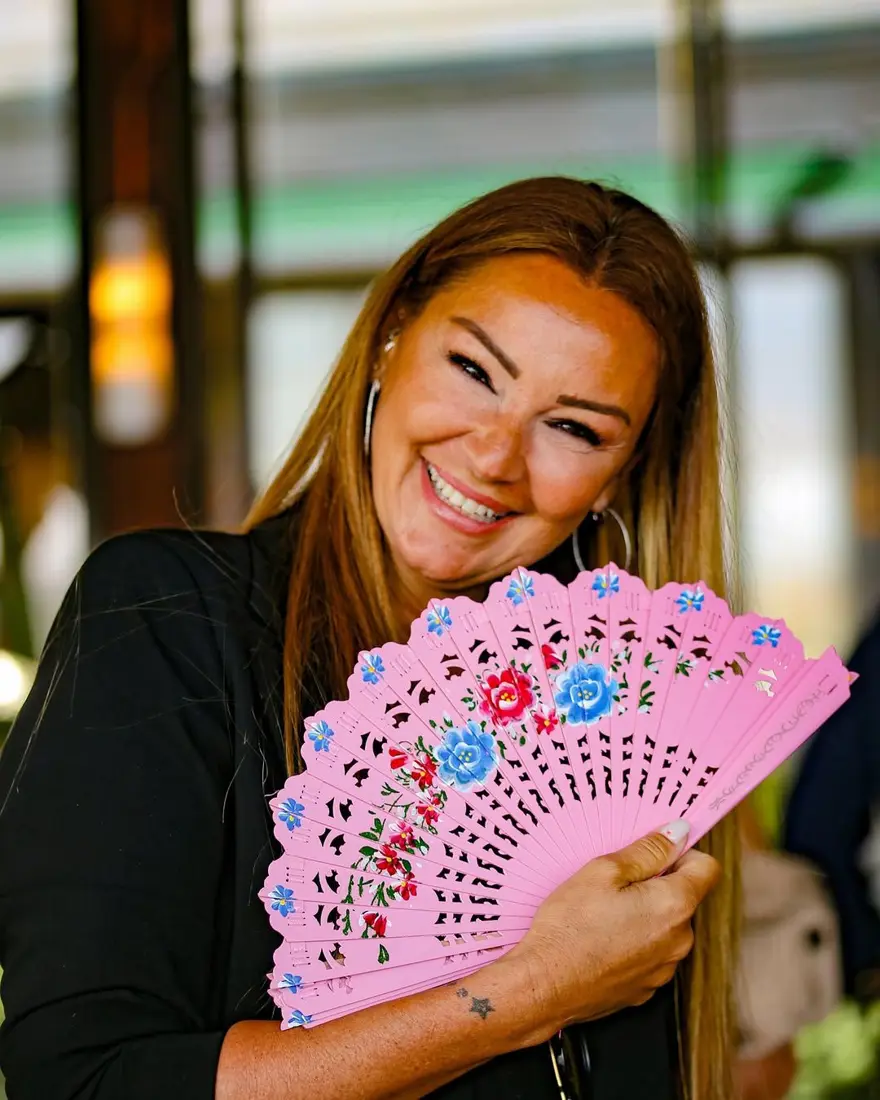 "Benden köylü kadını çıkmaz" demişti: Nebahat Çehre'den Pınar Altuğ'a gönderme 