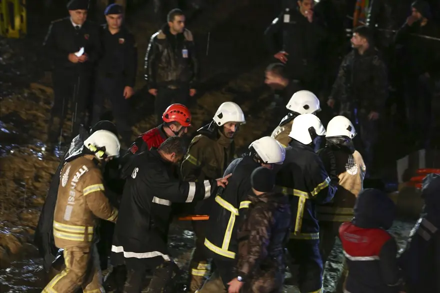 Sabiha Gökçen'de pistten çıkan uçaktan ilk görüntüler 37