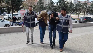 Burdur'da fuhuş operasyonunda yakalanan 8 zanlı tutuklandı