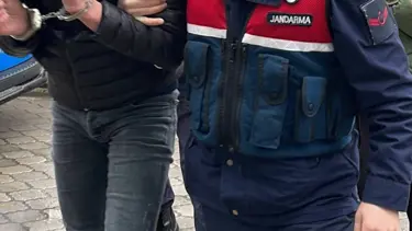 Sekiz yıldır aranan hırsızlık şüphelisi yakalandı