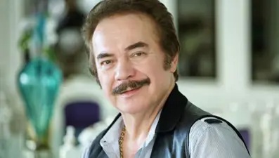 Orhan Gencebay: Hatasız Kul Olmaz eserimi dinleyen bir sevenim intihardan vazgeçmiş