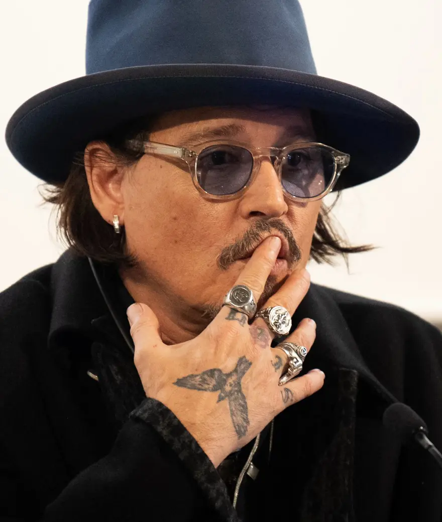 Johnny Depp'ten Amber Heard açıklaması: Hiçbir iyi iş cezasız kalmaz 2