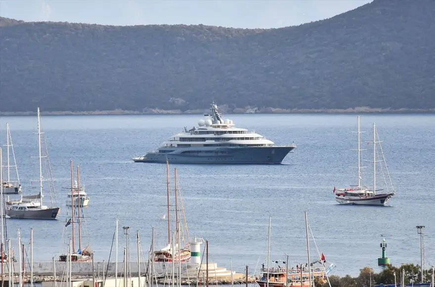 Mega yat "Flying Fox" Bodrum'da 3