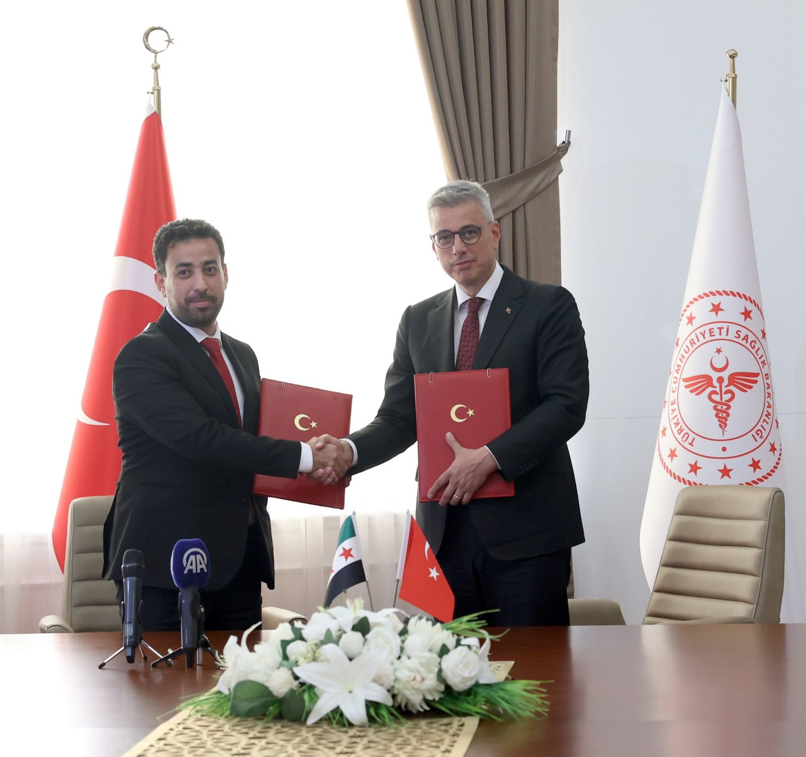 Bakan Memişoğlu, Suriyeli mevkidaşı ile görüştü