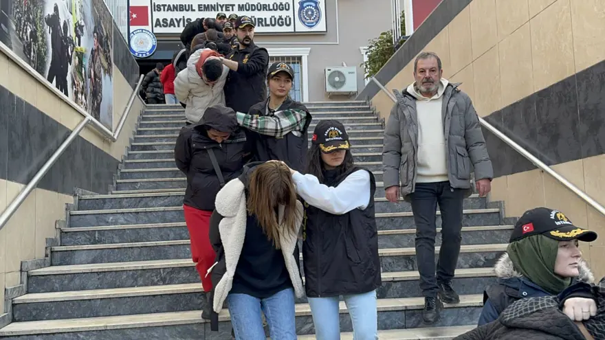 Tinder’da 7 milyonluk tuzak! İstanbul’da 17 kişi tutuklandı 1