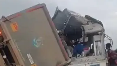 Hindistan'da kaza: 20 ölü