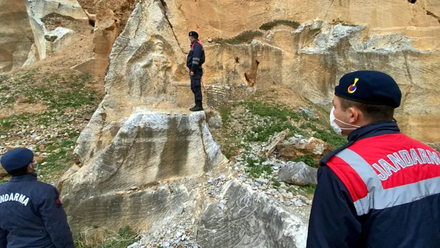 2 bin yıllık Herkül'ü delik deşik ettiler 6
